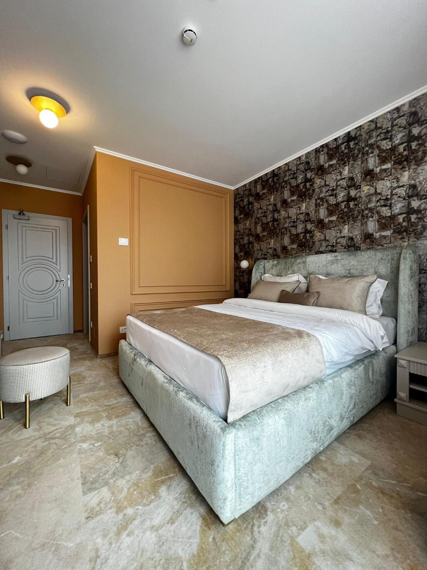 Boutique Hotel Bals Exterior foto