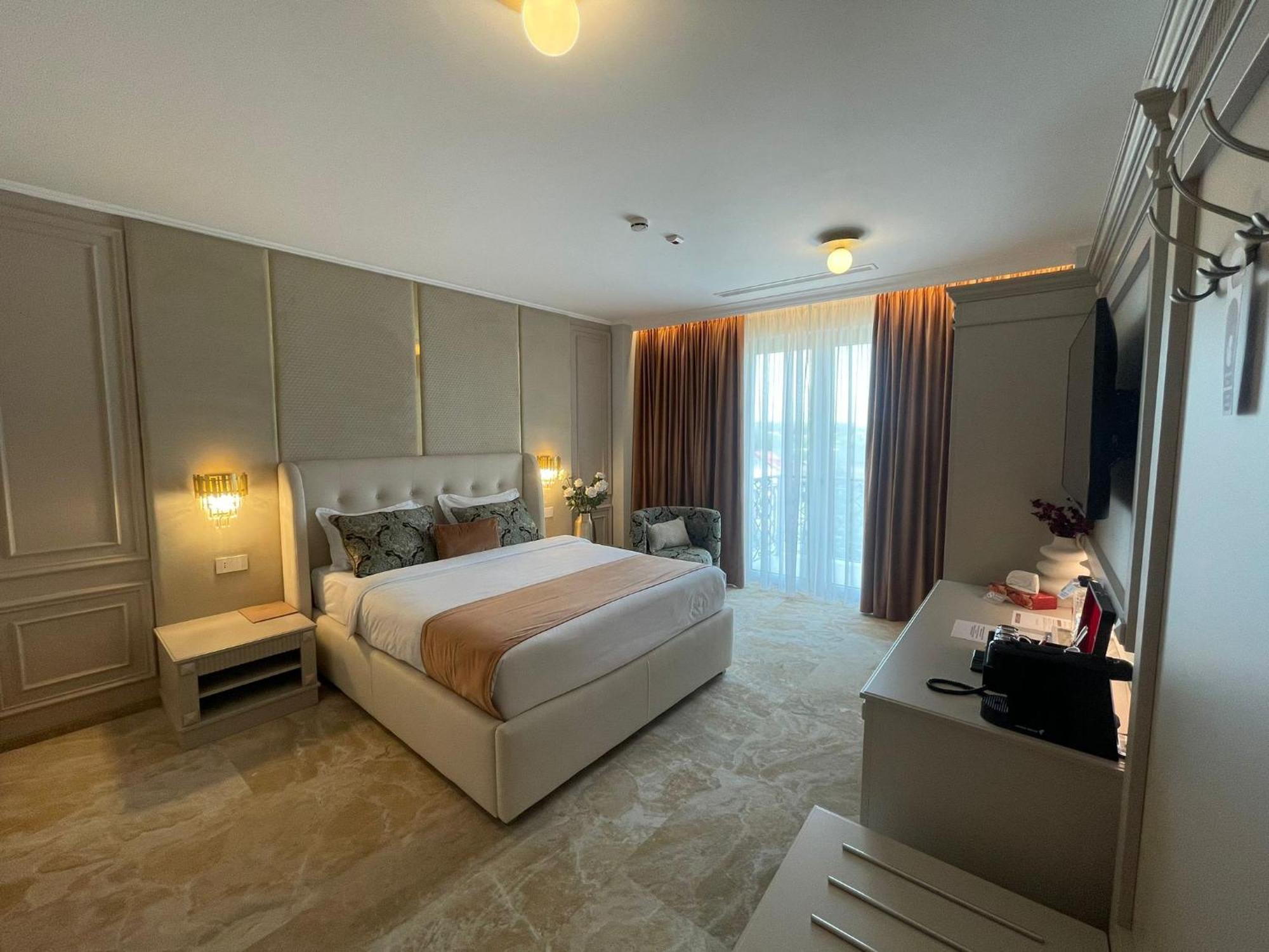 Boutique Hotel Bals Exterior foto